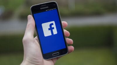 كيفية استرجاع حساب فيسبوك بدون رقم الهاتف أو ايميل بسهولة